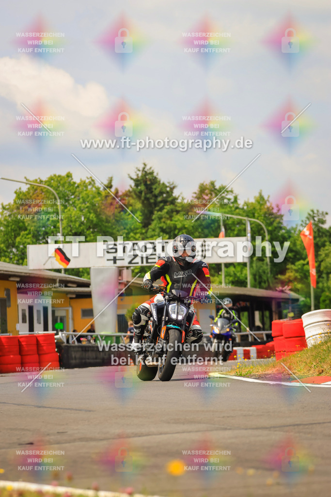 _DSK2441 | Hier findet Ihr Bilder von Touristenfahrten auf der Nürburgring Nordschleife oder von anderen Veranstaltungen die ich besucht habe. Viel Spass beim Durch Schauen 