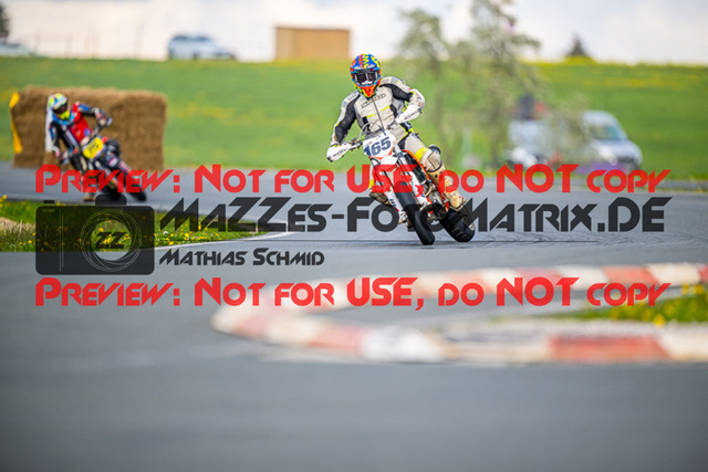 MaZZes_FotoMatrix_230506_2-365 | UE40