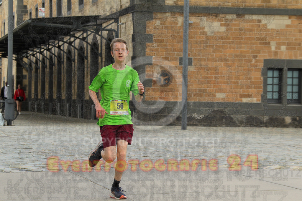250920_1317_EV4_5178 | Sportfotografie im Rhein-Sieg Kreis, Köln, Bonn, NRW, Rheinland Pfalz, Hessen, etc. Unser Tätigkeitsfeld umfasst den Laufsport vom Volkslauf über den Marathon, Duathlon, Triathon bis zum Ultralauf wie Kölnpfad Ultra oder Schindertrail.