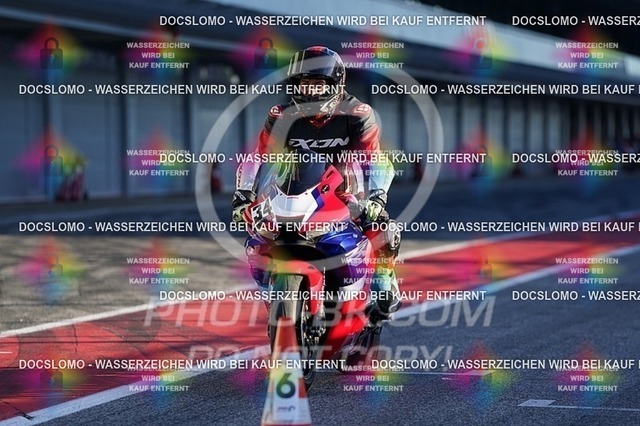 2025_10_21_PBK_10279 | Sportfotografie; SlowMotion; Video; Rennstrecke; Hafeneger; RSE; Speer; Trackday; Motorsportarena; Hockenheimring; Brno; Most; Barcelona; Valencia, Benny; Kaetzmer;
