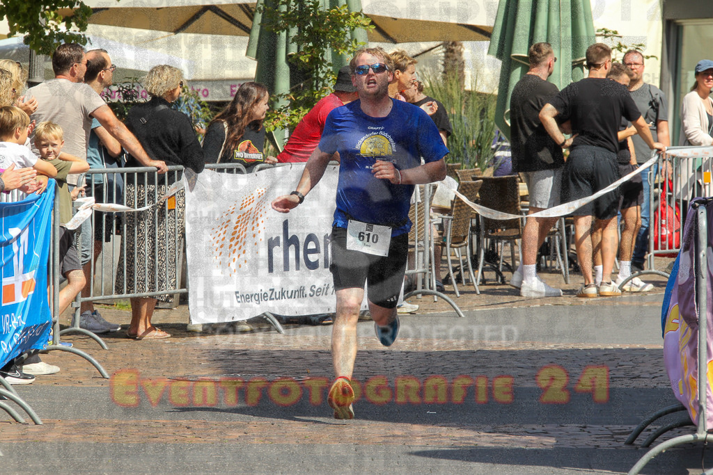 250824_1435_EV4_1969 | Sportfotografie im Rhein-Sieg Kreis, Köln, Bonn, NRW, Rheinland Pfalz, Hessen, etc. Unser Tätigkeitsfeld umfasst den Laufsport vom Volkslauf über den Marathon, Duathlon, Triathon bis zum Ultralauf wie Kölnpfad Ultra oder Schindertrail.