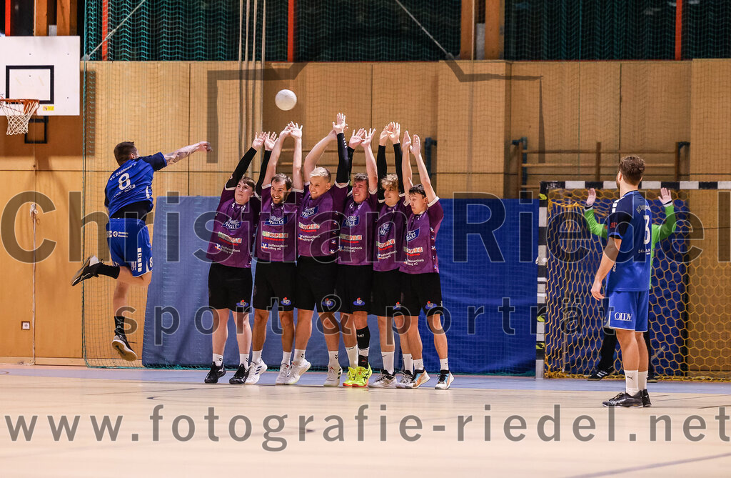2024-11-09_097_SpVgg_Altenerding_II_gegen_HC_Deggendorf | Erding, Deutschland, 09.11.2024:Handball, Bezirksliga Männer Ost 2024 / 2025, 4. Spieltag, SpVgg Altenerding II gegen HC Deggendorf, Endergebnis: 25:24Foto: Christian Riedel / fotografie-riedel.net