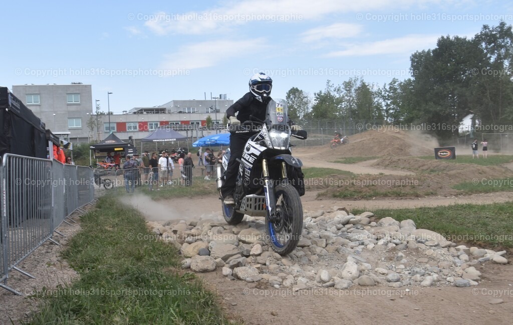 DSC_0497 | Sportfotografie , Motorsport, Motoross, Reitsport, Mointainbike, Enduro,
Landschaft , Outdoor, Eventfotografie, Landschaft, Bilder online bestellen - Realisiert mit Pictrs.com
