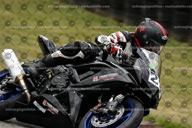 25bt02-1159 | markuskiefer.com - Realisiert mit Pictrs.com