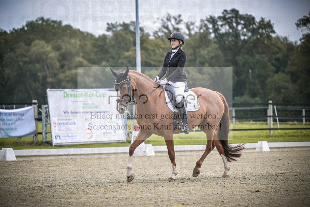 DOS_B375 | Entdecke hochwertige Reitturnierfotos von Foto Oger. Professionell, emotional und authentisch – jetzt Lieblingsmomente im Shop bestellen.Deutschlandweite Turnierfotografie. - Realisiert mit Pictrs.com