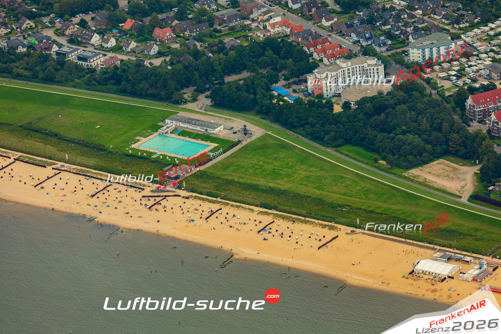 Luftaufnahme Döse Freibad Cuxhaven - Die Luftaufnahme wurde 2025 vom UL-Flugzeug heraus erstellt ( ohne Drohne ) - Hochauflösende Luftaufnahme - für professionelle Ausdrucke geeignet. Die Geschenkidee !Mit Lizenz und Bildrechte bestellbar