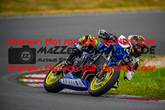 MaZZes_Fotomatrix_20230721_6007705_0410 | TWIN CUP