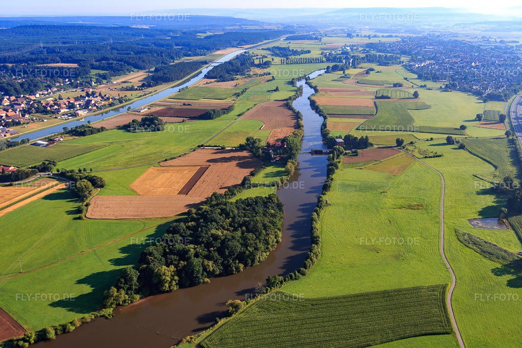 Luftbild: Verlauf der Regnitz in Möhrendorf im Bundesland Bayern in Deutschland. Foto: IMG_092653.jpg vom 07.08.2016 durch Werner Riehm/FLY-FOTO.de