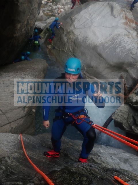 P8040083 | Bestelle die Bilder deines Berg- oder Wasser-Abenteuers mit Mountain Sports bequem von zu Hause aus direkt über unseren Online Fotoshop von pictrs.com. - Realisiert mit Pictrs.com