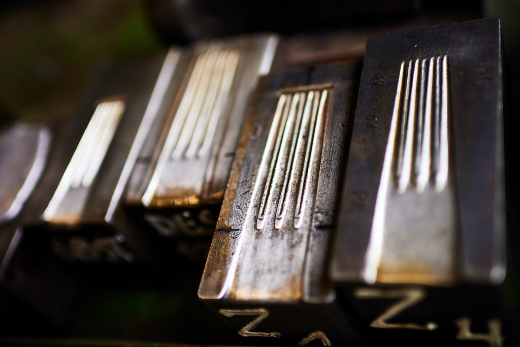 Praegeform fuer Gabeln | Wien, Austria - February 22, 2017: Wiener Silbermanufactur;  Praegeform fuer Gabeln. - Realisiert mit Pictrs.com