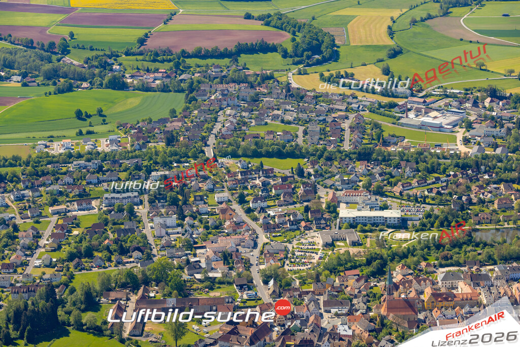 Das Luftbild zeigt :  Kemnath - Die Luftaufnahme wurde 2024 vom UL-Flugzeug aus erstellt ( keine Drohne ) - Hochauflösende Luftaufnahme - Für grossformatige Ausdrucke geeignet. Die Geschenkidee !Mit Lizenz und Bildrechte bestellbar