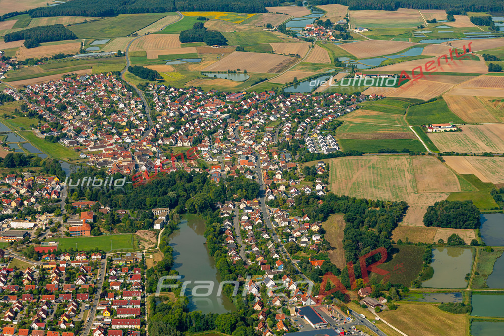 weisendorf-2655-jahr-2024 | Das Luftbild zeigt :  Weisendorf - Die Luftaufnahme wurde 2024 vom UL-Flugzeug aus erstellt ( keine Drohne ) - Hochauflösende Luftaufnahme - Für grossformatige Ausdrucke geeignet. Die Geschenkidee !Mit Lizenz und Bildrechte bestellbar