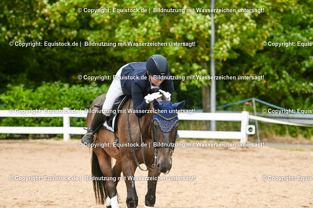 20230716_01_Dressurprüfung Kl.M_0610 | equistock