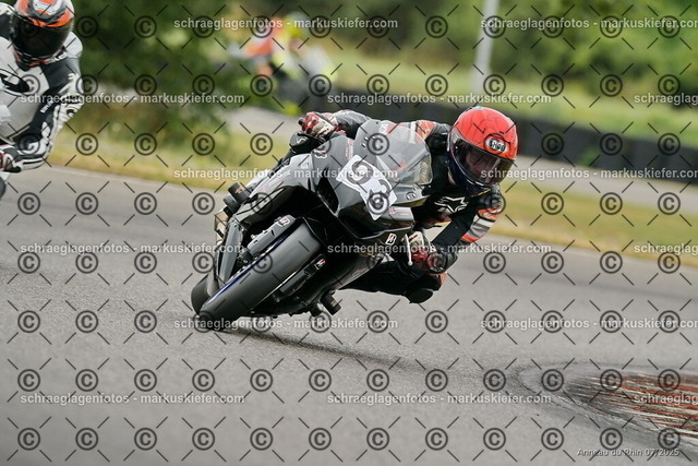 25bt05-0247 | markuskiefer.com - Realisiert mit Pictrs.com