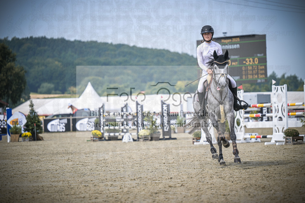 DOS_1616 | Entdecke hochwertige Reitturnierfotos von Foto Oger. Professionell, emotional und authentisch – jetzt Lieblingsmomente im Shop bestellen.Deutschlandweite Turnierfotografie. - Realisiert mit Pictrs.com