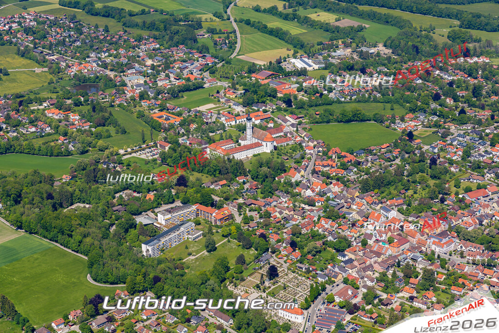 Aktuelles Luftbild von  diessen-am-ammersee - Die Luftaufnahme wurde 2021 mittels UL-Flugzeug erstellt ( keine Drohne ) - hochauflösende Kamera-Systeme von  Canon -Beste Qualität - Für grossformatige Ausdrucke geeignet. Die Geschenkidee !