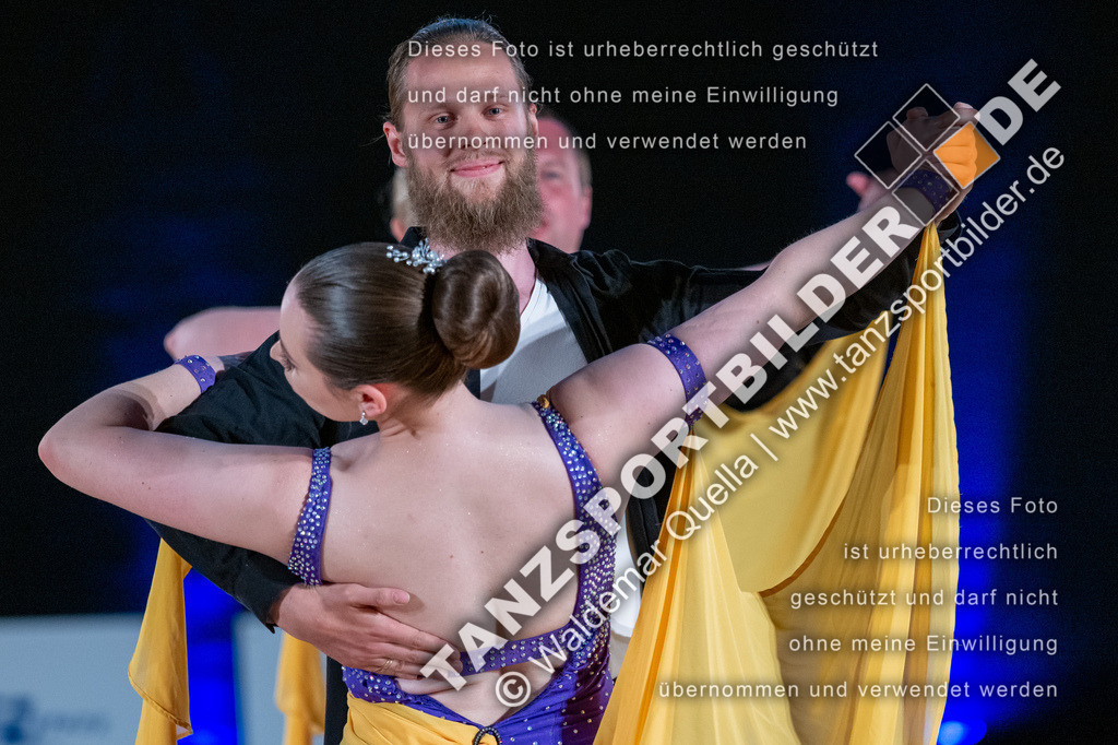 20250503-00137 | Hier finden Sie Tanz Bilder vom Latein und Standard Formationen tanzen. Sportbilder vom Tanzsport. Schöne Fotos und von Weltmeisterschaft, Europameisterschaft, Bundesliga, Regionalliga, Oberliga und Landesliga sowie von GOC Stuttgart, DanceComp, WM Bremen