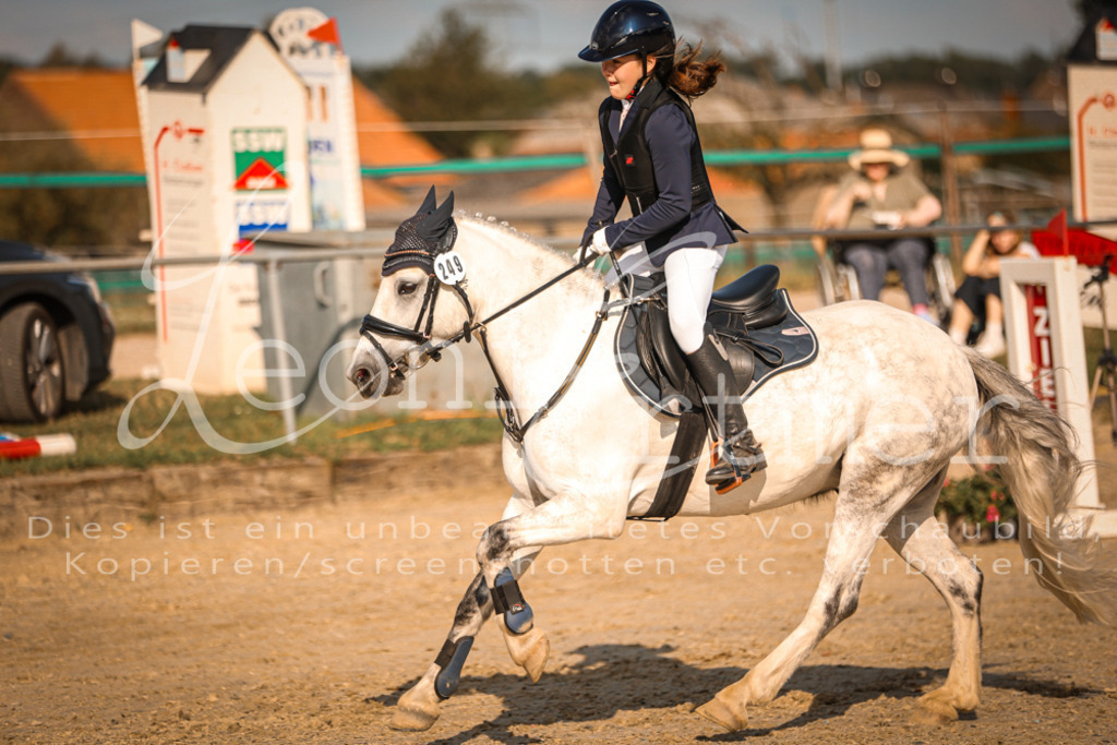 01.FrSpE00347 | Leoni Ertmer Photography - Realisiert mit Pictrs.com