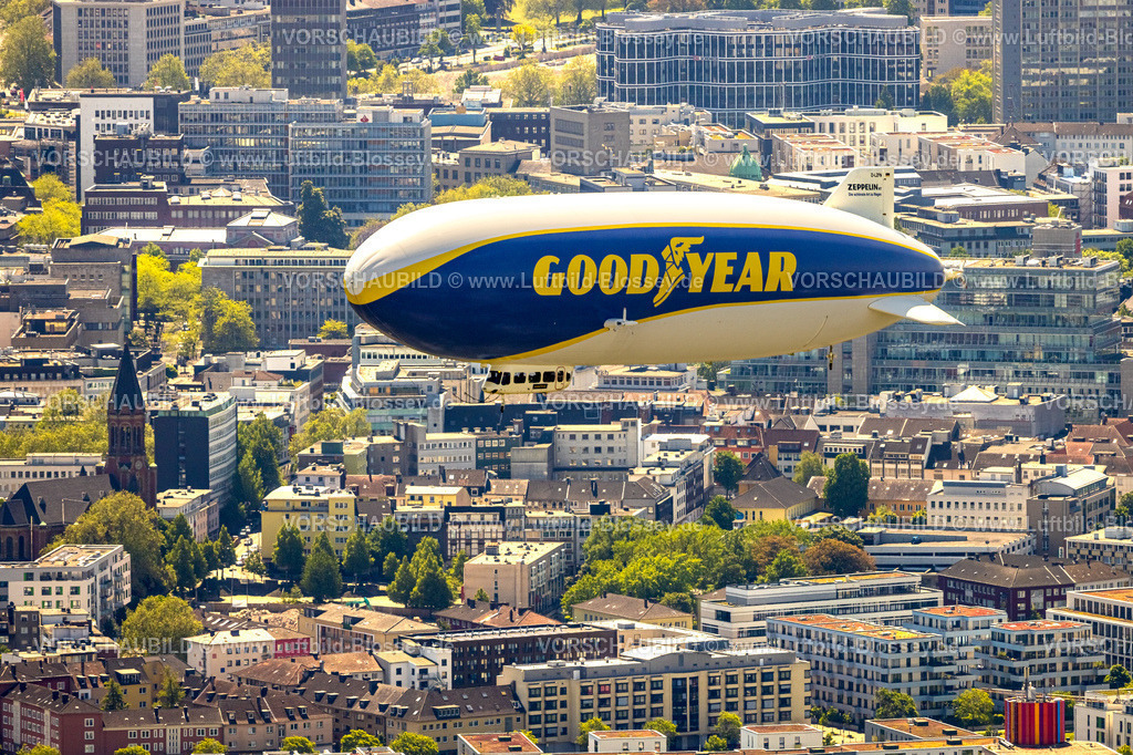 Essen230511689ZeppelinGoodYear | Luftbild, Zeppelin NT Rundflug über Essen, Skyline von Essen, RWE-Tower,  Ostviertel, Essen, Ruhrgebiet, Nordrhein-Westfalen, Deutschland