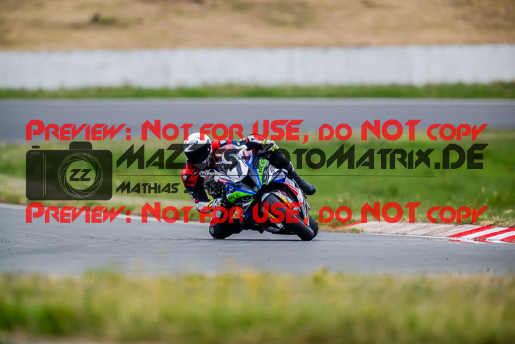 MaZZes_FotoMatrix_220723_5377 | IDM1000