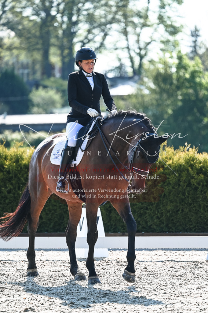 20230514_JK-Röhrsdorf-18-112 | Pferde- und Turnierfotografie in Westsachsen. Pferdeportraits, Auftragszeichnungen und intuitive Kunst.