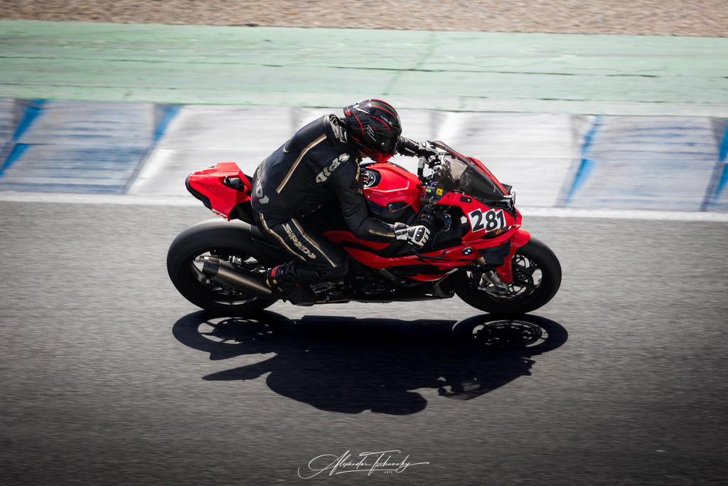 Ducati Trackday Hockenheimring 2026 | Entdecken Sie die faszinierende Welt von Alexander Tschuncky Arts: Kreative Fotografie, atemberaubende Automobilkunst und hochwertiger Bilderdruck. Lassen Sie sich inspirieren! - Realisiert mit Pictrs.com