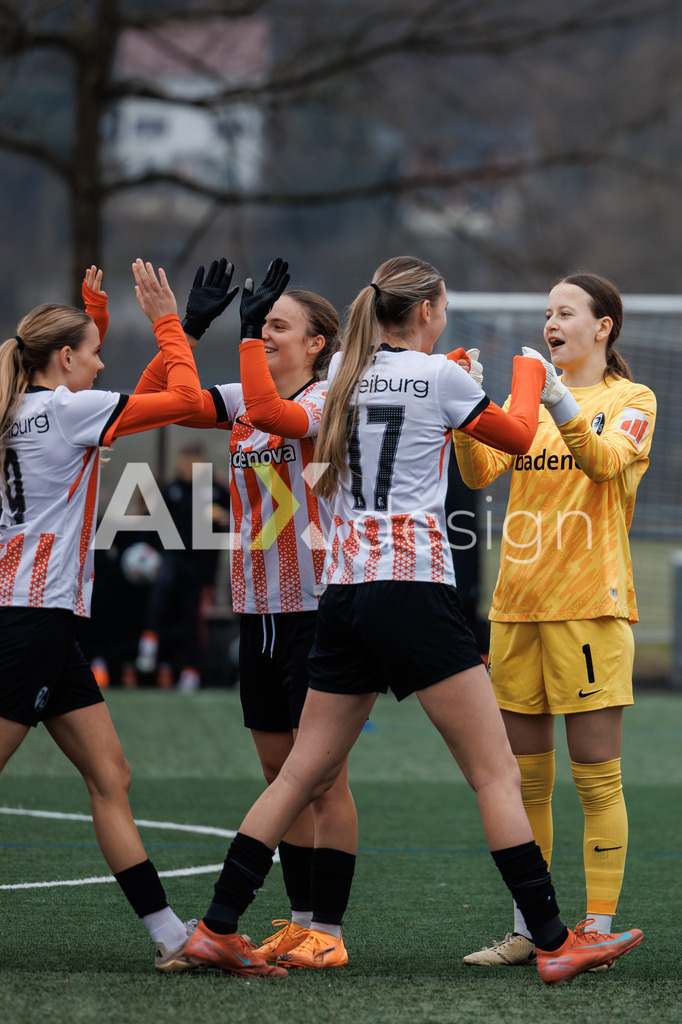Fußball I Frauen I Saison 2025-2026 I Freundschaftsspiel I FC Aarau Frauen - SC Freiburg U20 I 24.01.2026 | Hochwertige Sportfotos kaufen & lizenzieren für Medien, Vereine, Agenturen & Sportler:innen. Entdecke professionelle Sportfotografie im Bildshop von Alexander Franzen. - Realisiert mit Pictrs.com