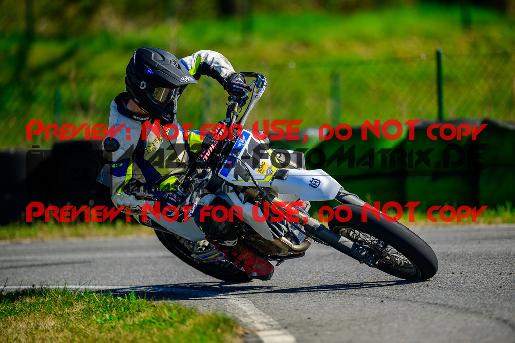 MaZZes_Fotomatrix_20250404_6007705_8945 | Fotograf Mathias Schmid
Sportfotograf,
Eventfotograf,
Hochzeitsfotograf,
Portraitfotograf