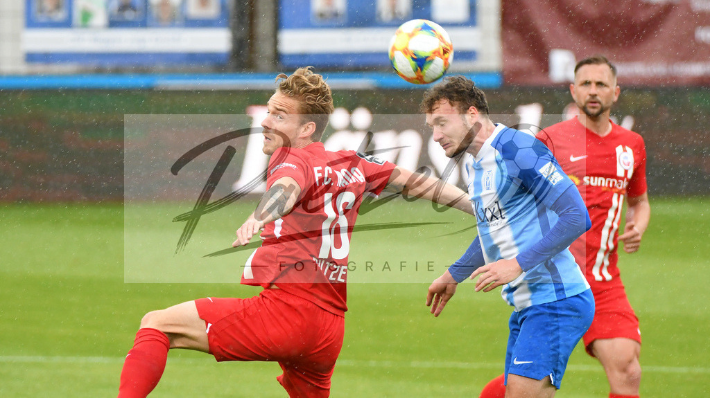 SVMFCH20200606_0020 | Fussball, Herren: Nils Butzen (FC Hansa Rostock) und Florian Egerer (SV Meppen) im Zweikampf bei dem Spiel der 3. Liga zwischen SV Meppen und FC Hansa Rostock in der Haensch-Arena am 06.06.2020 in Meppen, Deutschland.DFB / DFL REGULATIONS PROHIBIT ANY USE OF PHOTOGRAPHS AS IMAGE SEQUENCES AND/OR QUASI-VIDEO. - Realisiert mit Pictrs.com