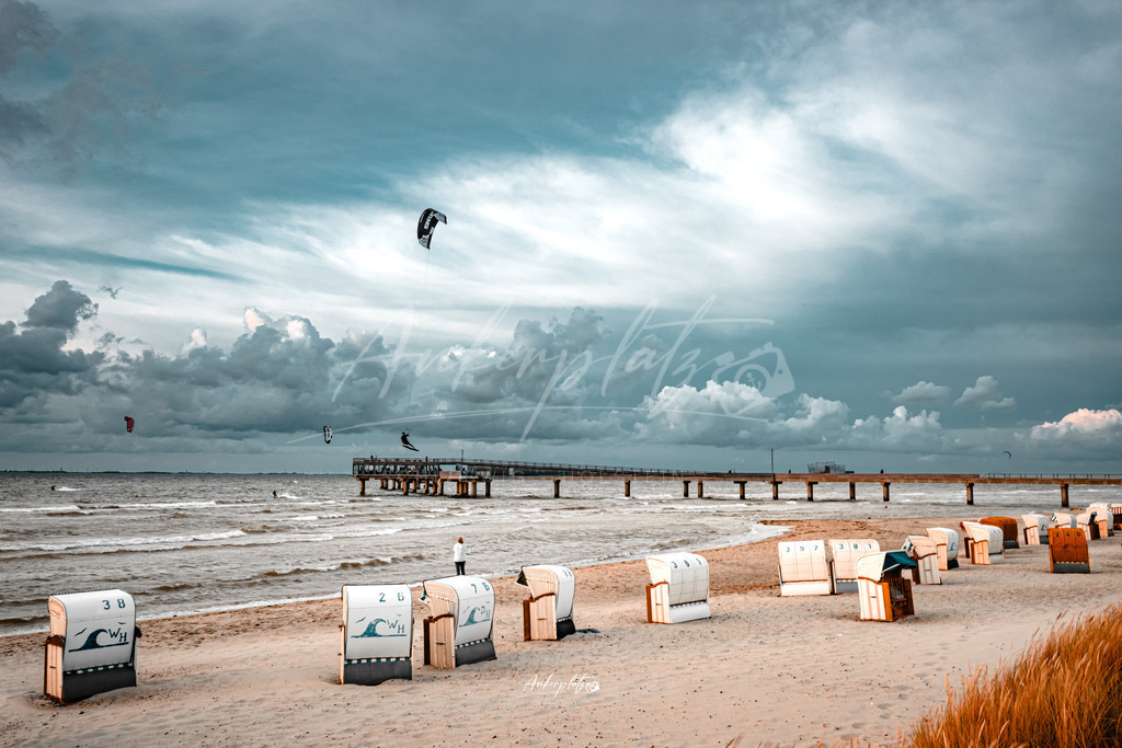 Seebrücke Halli 1-1 | ankerplatz-schleswig-holstein - Realisiert mit Pictrs.com