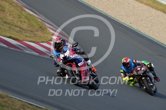 2025_08_29_PBK_14188 | Sportfotografie; SlowMotion; Video; Rennstrecke; Hafeneger; Speer; Racing; RSE; BMW; CBO; Trackday; Motorsportarena; Hockenheimring; Brno; Most; Barcelona; Valencia