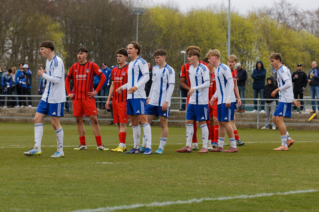 20260412-FCHS04_033 | 1.FC Heidenheim 1846 vs. FC Schalke 04, Fußball, U19, A-Junioren, NWL, U19-DFB-Nachwusliga, 2025/2026, 8. Spieltag, 12.04.2026 in Heidenheim, Walter-Birkhold-Jugendstadion (Foto: Michael Bulling) - Realisiert mit Pictrs.com