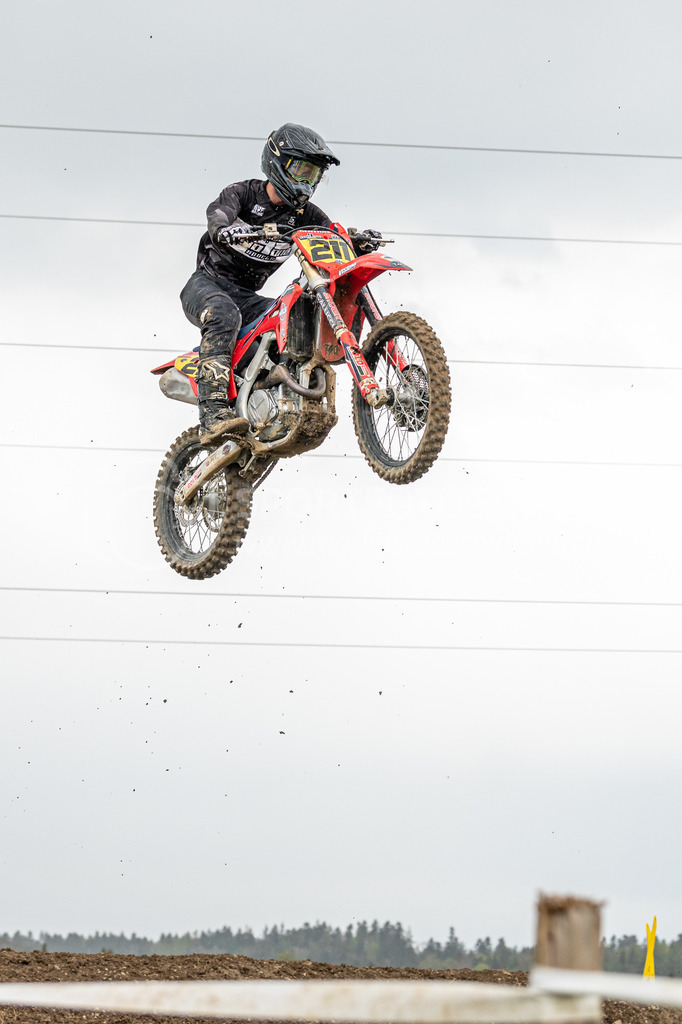 Motocross Schlatt bei Winterthur - 30. April 2022 | Motocross Schlatt bei Winterthur
MC Wila, Schlatt bei Winterthur
Bild: Sportfotografie Markus Aeschimann | www.markus-aeschimann.ch - Realisiert mit Pictrs.com