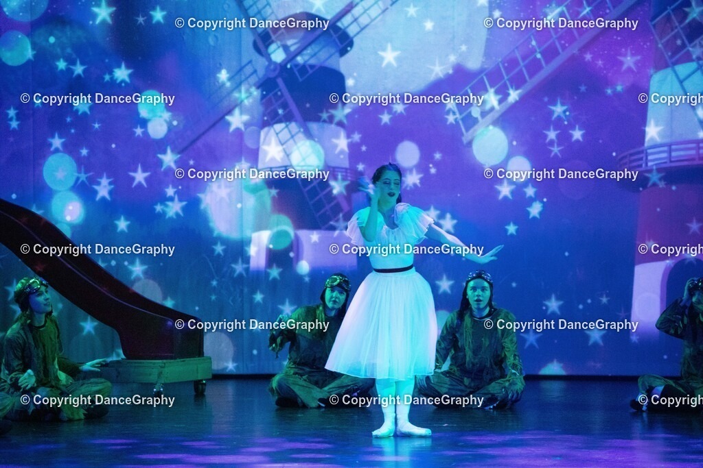 GPHY1873 | DanceGraphy - Realisiert mit Pictrs.com