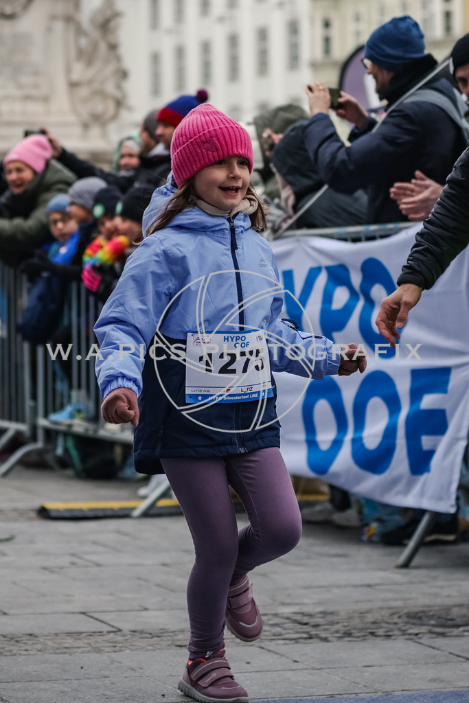 SILVESTERLAUF LINZ 25 | Linz, AUSTRIA, 31. Dezember 25, TRIRUN SILVESTERLAUF LINZ 25 , Image shows: 
Photo: WAPICS / BINDER Manuel