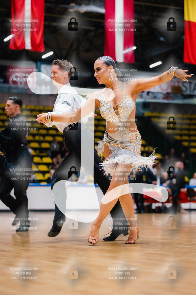 Hessen Tanzt WDSF Open Youth Latin 2nd (48) Maddox Loevenhardt _ Sara Coman (Denmark)-2025-05-17-2827 | Webshop for digital downloads and prints of dance sport, event & show photographer Julian Link - Realisiert mit Pictrs.com