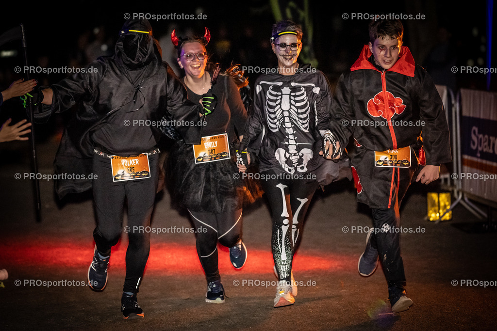 Halloween Run 2022 in Koeln, 31.10.2022 | Impressionen vom Halloween Run 2022 am 31.10.2022 in Koeln (Forstbotanischer Garten Rodenkirchen). Foto: BEAUTIFUL SPORTS/Axel Kohring