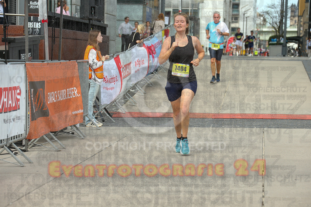 250920_1323_EX1_4318 | Sportfotografie im Rhein-Sieg Kreis, Köln, Bonn, NRW, Rheinland Pfalz, Hessen, etc. Unser Tätigkeitsfeld umfasst den Laufsport vom Volkslauf über den Marathon, Duathlon, Triathon bis zum Ultralauf wie Kölnpfad Ultra oder Schindertrail.