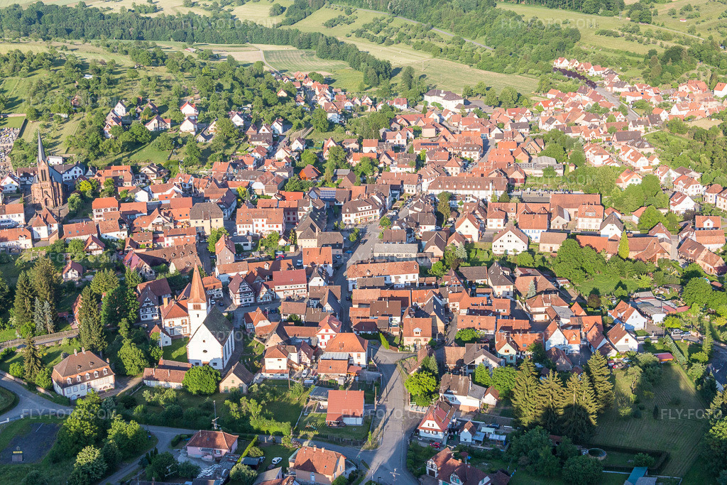 Aerial view: Village view in Lembach in the state Bas-Rhin, France. – Photo: IMG_080266.jpg taken on 06/05/2015 by Werner Riehm/FLY-FOTO.com – Resolution of the original: 5472 x 3648 px