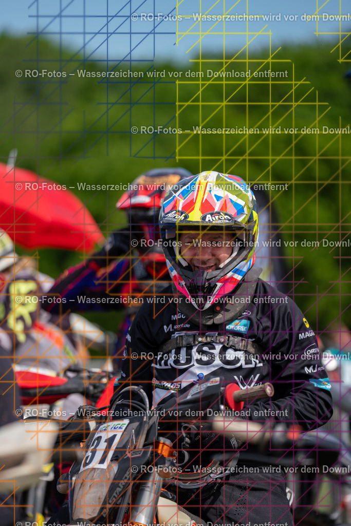 Wolfshausen 3 Lauf -46 | Sportfotografie von RO-Fotos: Motorsport, Motocross, Enduro, Laufveranstaltungen und Triathlon. Professionelle Fotos von Sportlern und Events. - Realisiert mit Pictrs.com