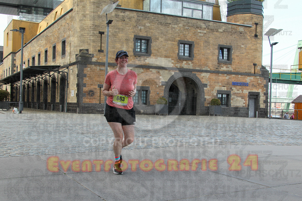 250920_1505_EV4_8076 | Sportfotografie im Rhein-Sieg Kreis, Köln, Bonn, NRW, Rheinland Pfalz, Hessen, etc. Unser Tätigkeitsfeld umfasst den Laufsport vom Volkslauf über den Marathon, Duathlon, Triathon bis zum Ultralauf wie Kölnpfad Ultra oder Schindertrail.