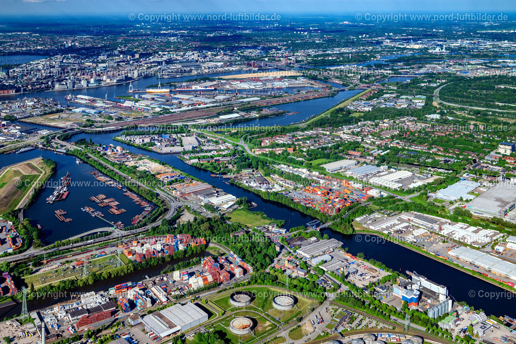 Hamburg_Wilhelmsburg_Reiherstieg_ELS_9808070524 | HAMBURG 07.05.2024 Wilhelmsburg Industrie und Wohngebiet Reiherstieg in Hamburg, Deutschland. // Wilhelmsburg industry and residential area Reiherstieg in Hamburg, Germany. Foto: Martin Elsen