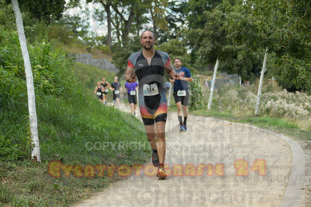 250824_1430_EX1_6465 | Sportfotografie im Rhein-Sieg Kreis, Köln, Bonn, NRW, Rheinland Pfalz, Hessen, etc. Unser Tätigkeitsfeld umfasst den Laufsport vom Volkslauf über den Marathon, Duathlon, Triathon bis zum Ultralauf wie Kölnpfad Ultra oder Schindertrail.