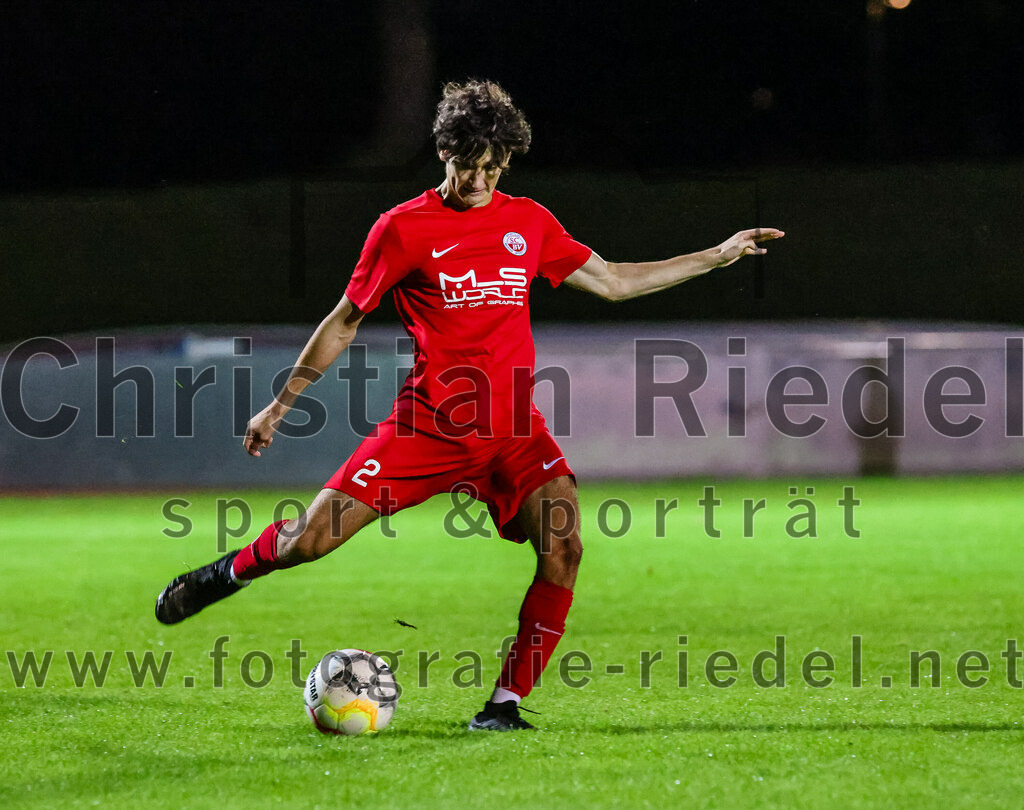 2023-09-01_067_SC_Baldham-Vaterstetten_gegen_TSV_1877_Ebersberg | Vaterstetten, Deutschland, 01.09.2023:
Fußball, Kreisliga 2023 / 2024, 3. Spieltag, SC Baldham-Vaterstetten gegen TSV 1877 Ebersberg, Ergebnis: 1:2

Vasilios Mavrofillidis (SC Baldham-Vaterstetten, #2)

Foto: Christian Riedel / fotografie-riedel.net