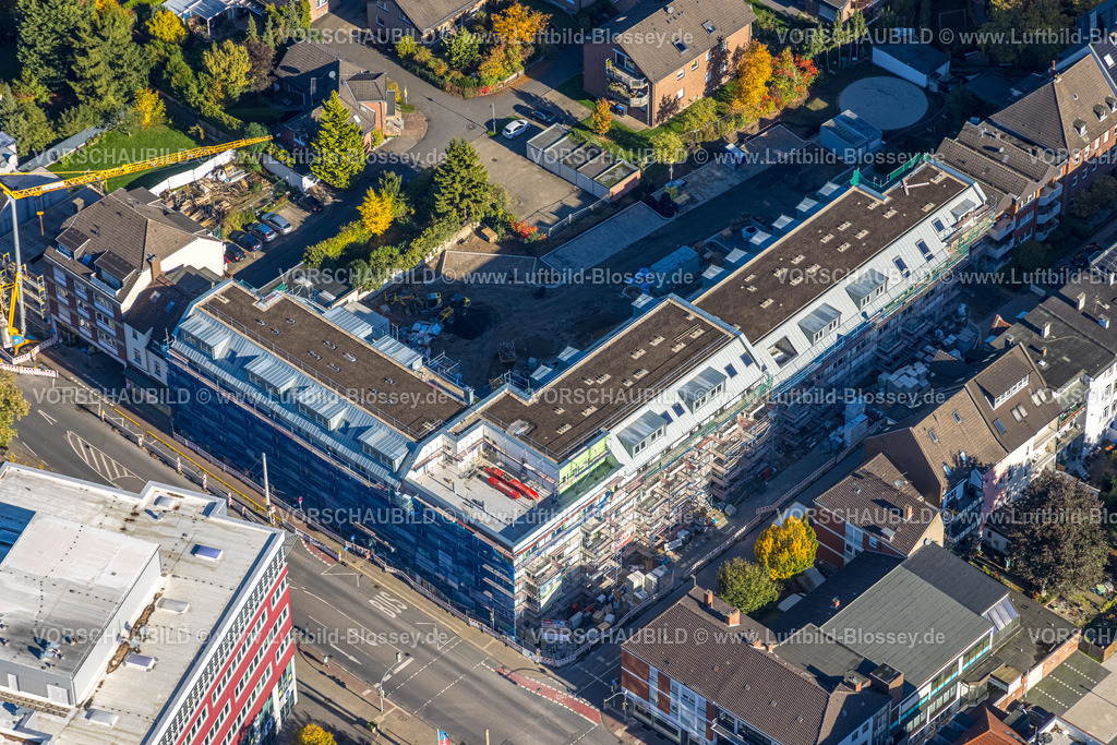 Hamm251001547 | Luftbild, Seniorencampus Baustelle mit Neubau und Fassadengerüst an der Werler Straße Ecke Blumenstraße, gegenüber dem evang. Krankenhaus, Mitte, Hamm, Ruhrgebiet, Nordrhein-Westfalen, Deutschland