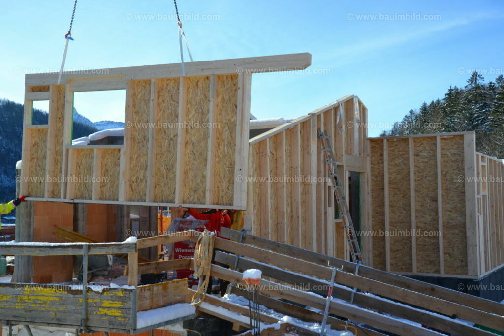 bib-lg09-holzbau-0050 | Nach LV-Leistungsgruppen sortierte Detailfotos über den Bau eines Hauses. Alle Hausbau-Bilder direkt vom Urheber und Autor der Website Haus-Selber-Bauen.com