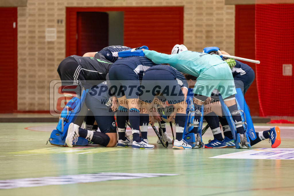 HK_20241207_109573 | 1. Bundesliga Halle Herren Crefelder HTC - Blau Weiss Köln am 7.12.2024 CHTC Glockenspitz Halle , Krefeld ,