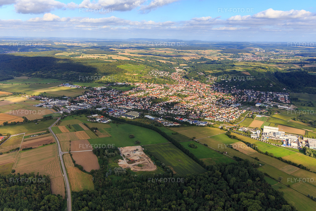 Luftbild: Stadtansicht aus Westen in Weingarten im Bundesland Baden-Württemberg in Deutschland. Foto: IMG_093381.jpg vom 22.08.2016 durch Werner Riehm/FLY-FOTO.de