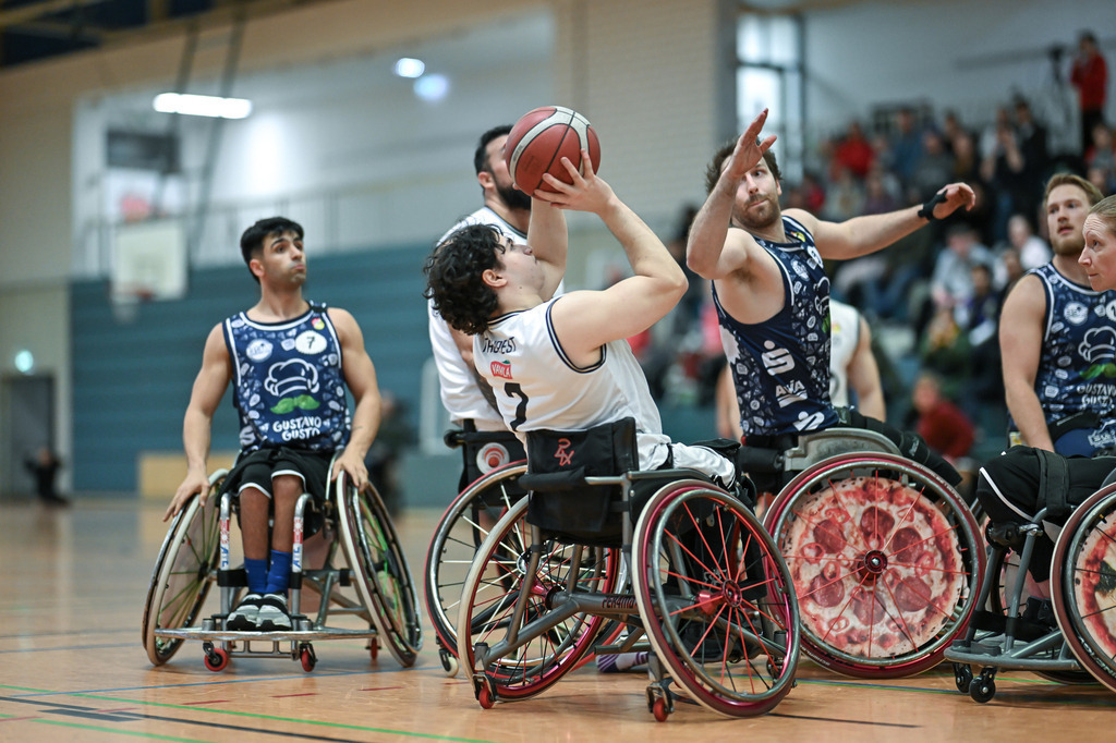 gml_076 | Fotos von Basketballspielen aus dem Raum NRW fotografiert von Gero Mueller-Laschet und Daniel Schaefer - Realisiert mit Pictrs.com