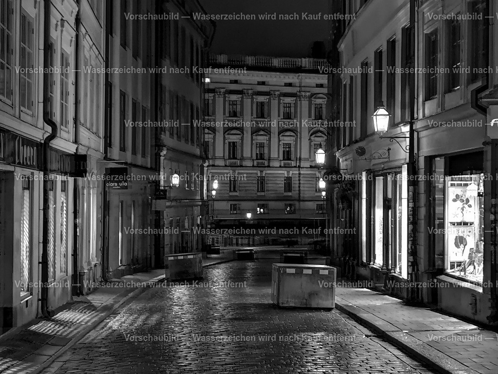 Stockholm Västerlanggatan | online Fotogalerie mit schwarz-weiß Fotografien und Shop für zeitlose  Poster und Leinwände in stilvollem schwarz weiß  - Realisiert mit Pictrs.com